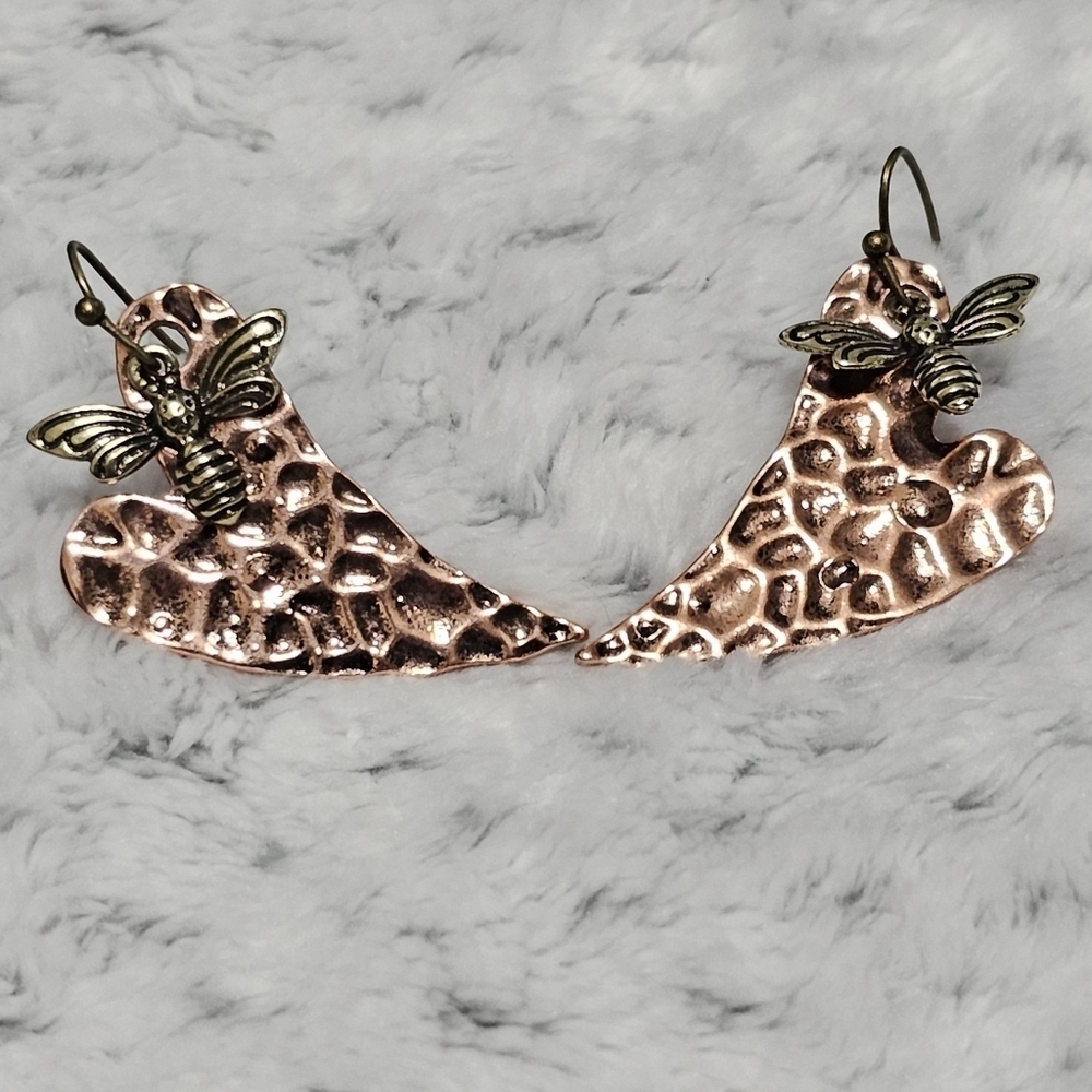 Vintage Style Heart With Bee Dangle Earrings- New